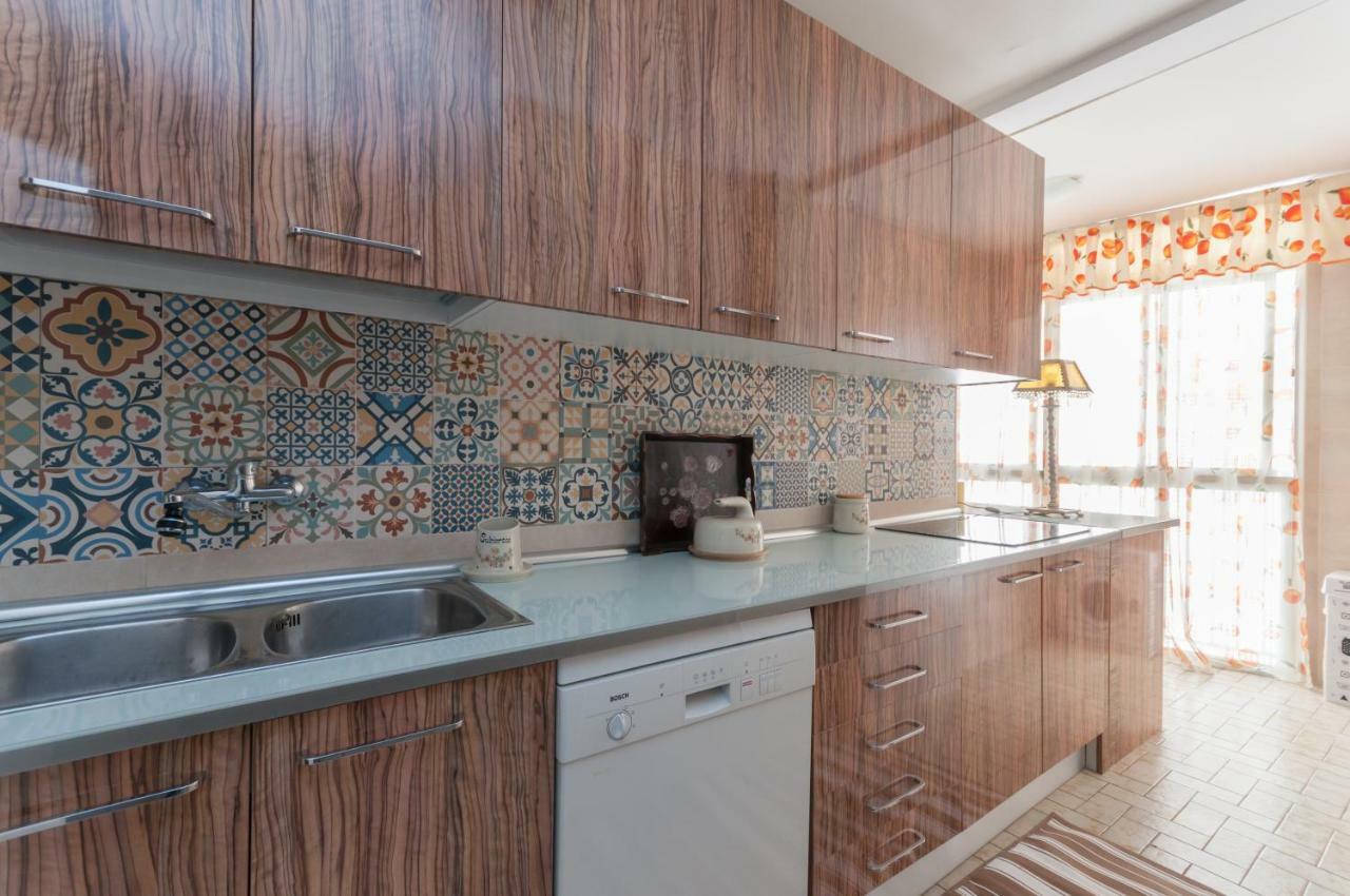 32 Marques Real Apartment Madrid Bagian luar foto